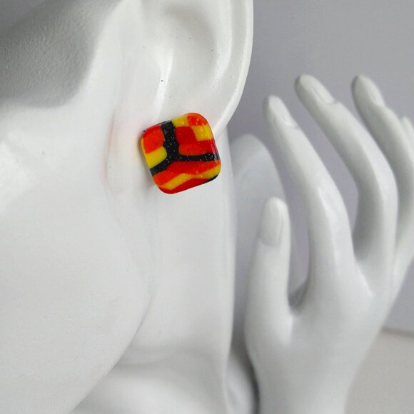 Handmade gloss pink polymer clay earrings. Boucles d'oreilles fait à la main - Picture 5 of 6